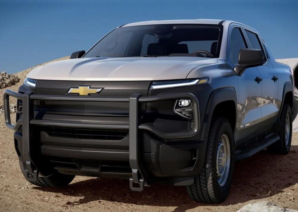 Chevrolet Silverado EV Gösterime Sunuldu