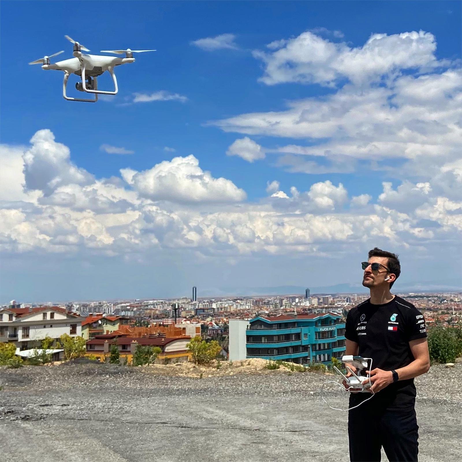 Dronmarket’ten, Bakırköy Drone Şenliği’nde Lise Öğrencilerine Drone Toplama Eğitimi