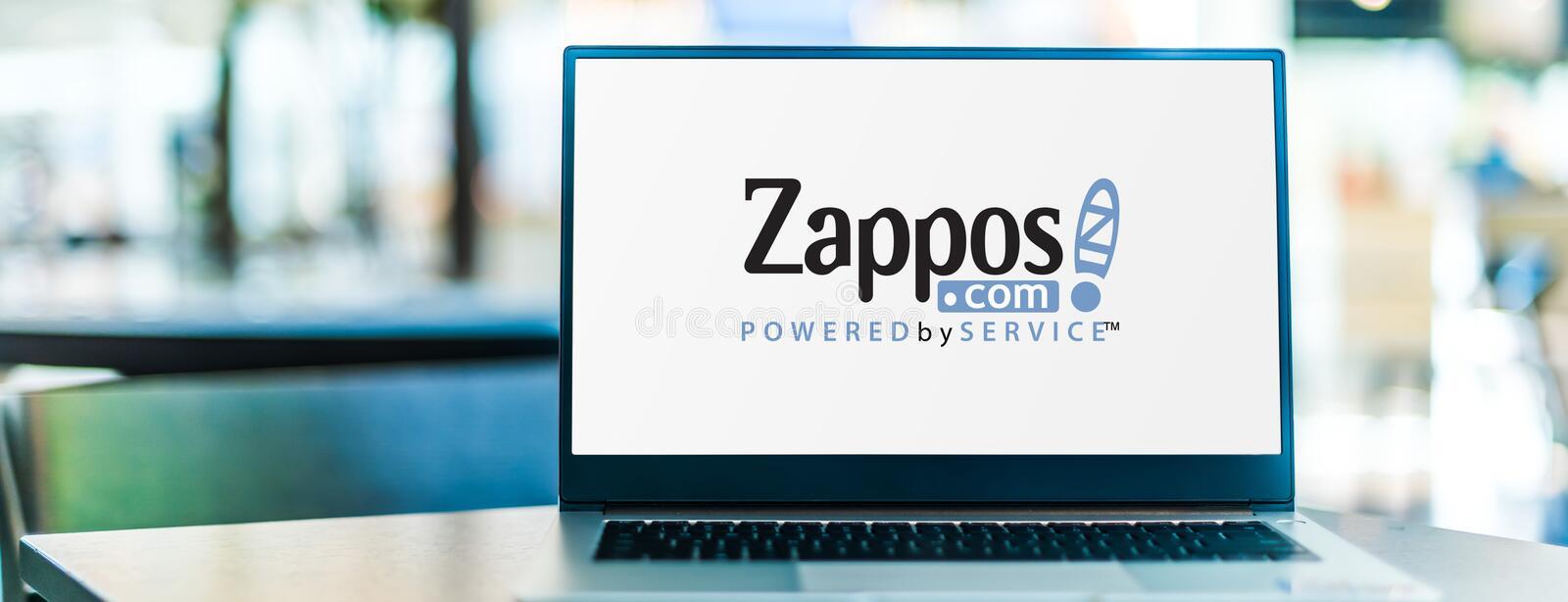 Eşsiz Müşteri Deneyimi Hikayesi: Zappos'u Nasıl Bilirsiniz?