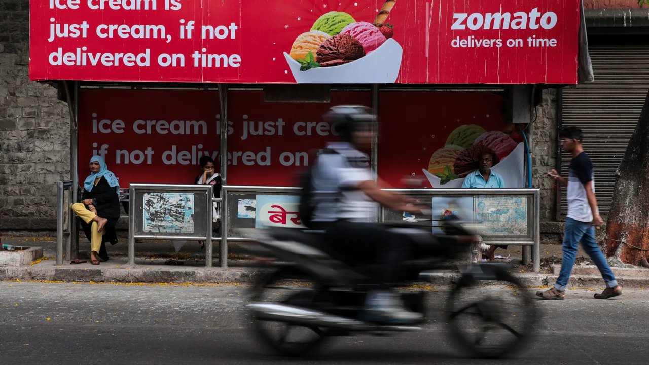 Zomato, Swiggy'nin IPO'su Öncesinde 1 Milyar Dolar Fon Toplayacak