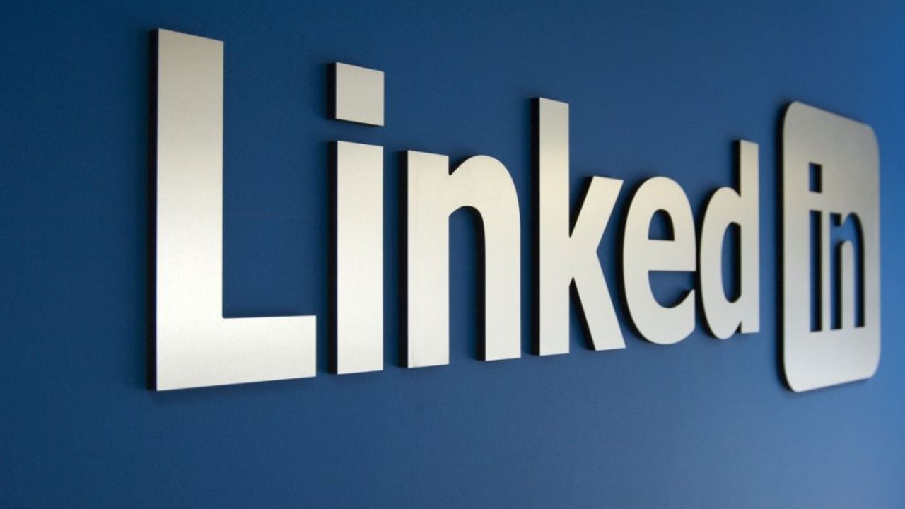 LinkedIn, Yapay Zeka ile Gönderi Yeniden Yazma Özelliğini Tanıttı