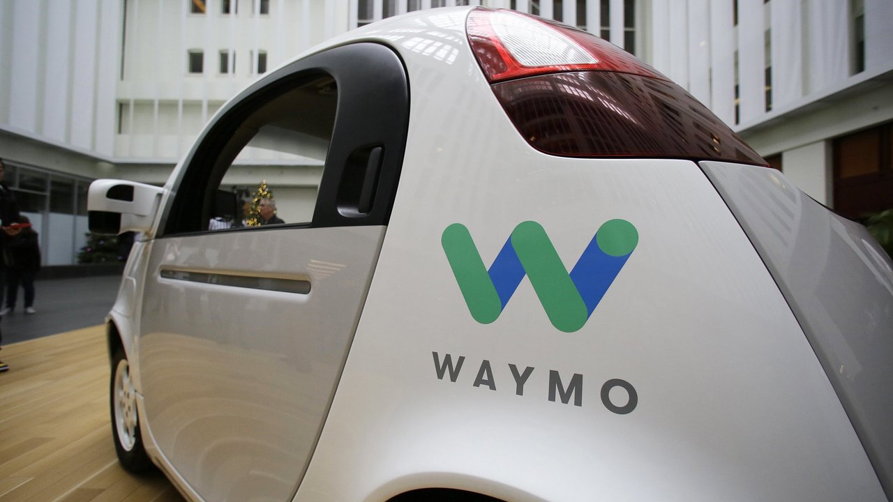 Alphabet, Waymo'ya 5 Milyar Dolarlık Yatırım Yaparak Otonom Araçlarda Liderliği Hedefliyor