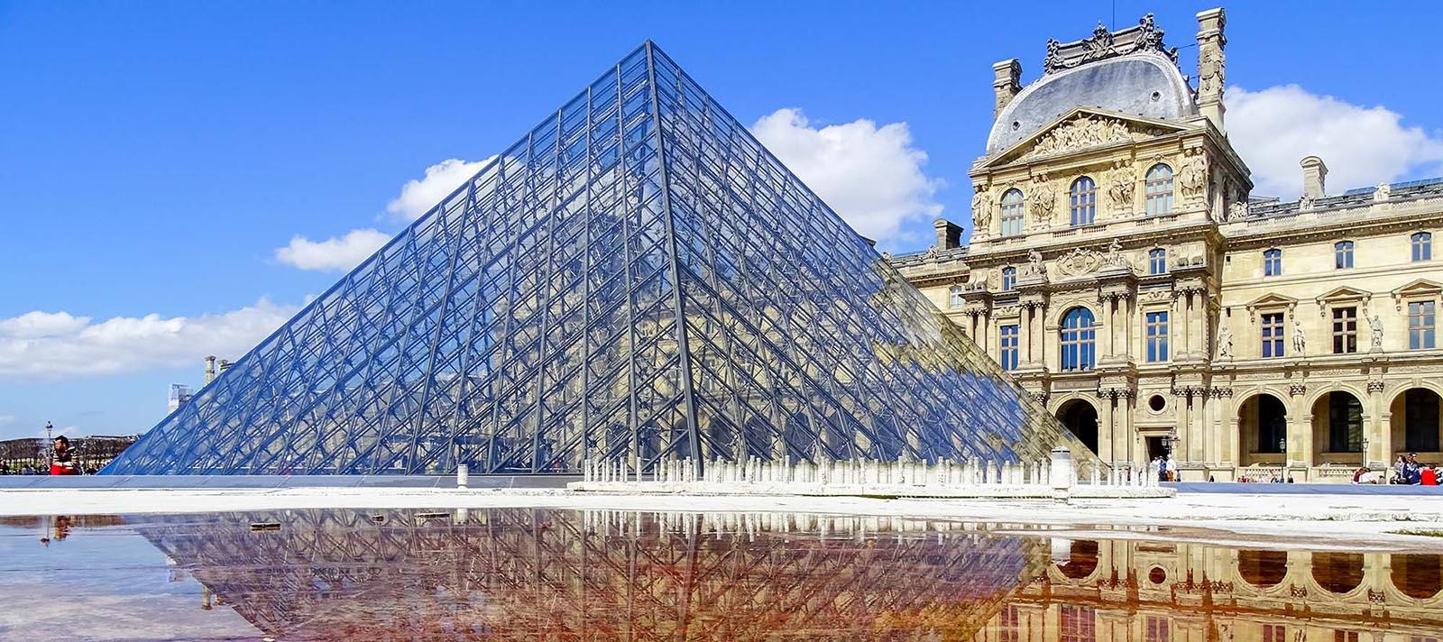 Louvre: Dünyanın En Ünlü Müzesi