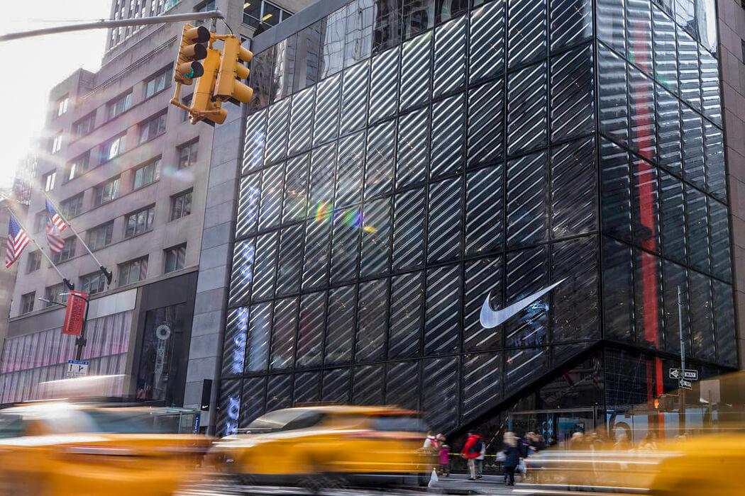 Nike, Spor Ayakkabı NFT'si Sattığı İçin StockX'i Dava Etti