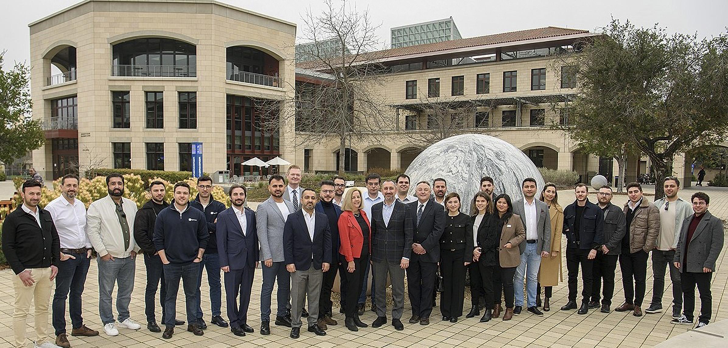 PİLOT girişimleri, Yenilikçi Fikirlere İlham Veren Stanford Üniversitesi'nde