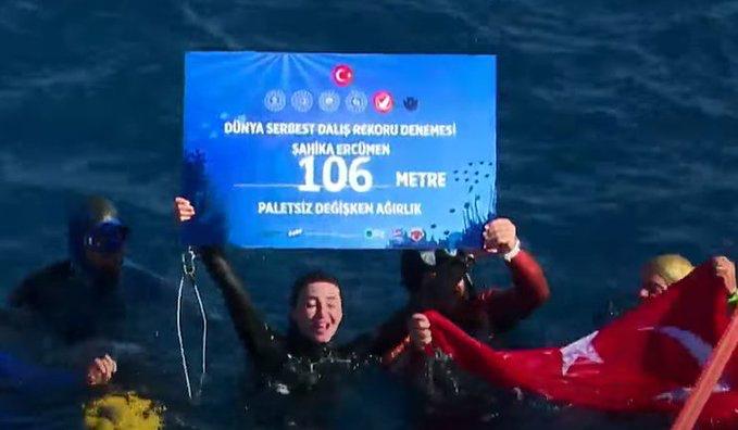 Şahika Ercümen Cumhuriyet'in 100. Yılında Yeni Rekora İmza Attı