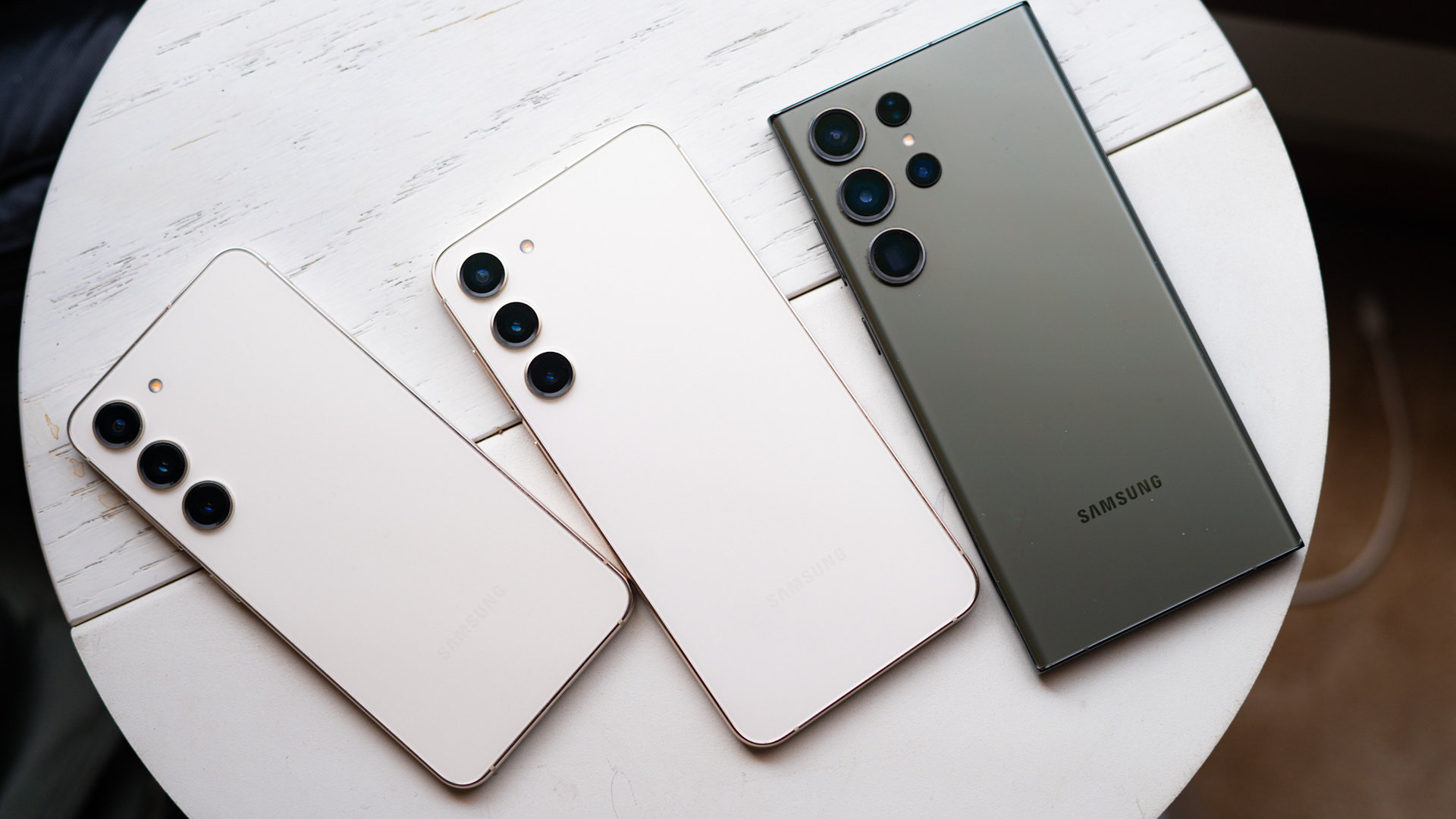 Samsung Galaxy Serisinin Yeni Üyeleri: S24 ve S24 Plus Sahneye Çıktı