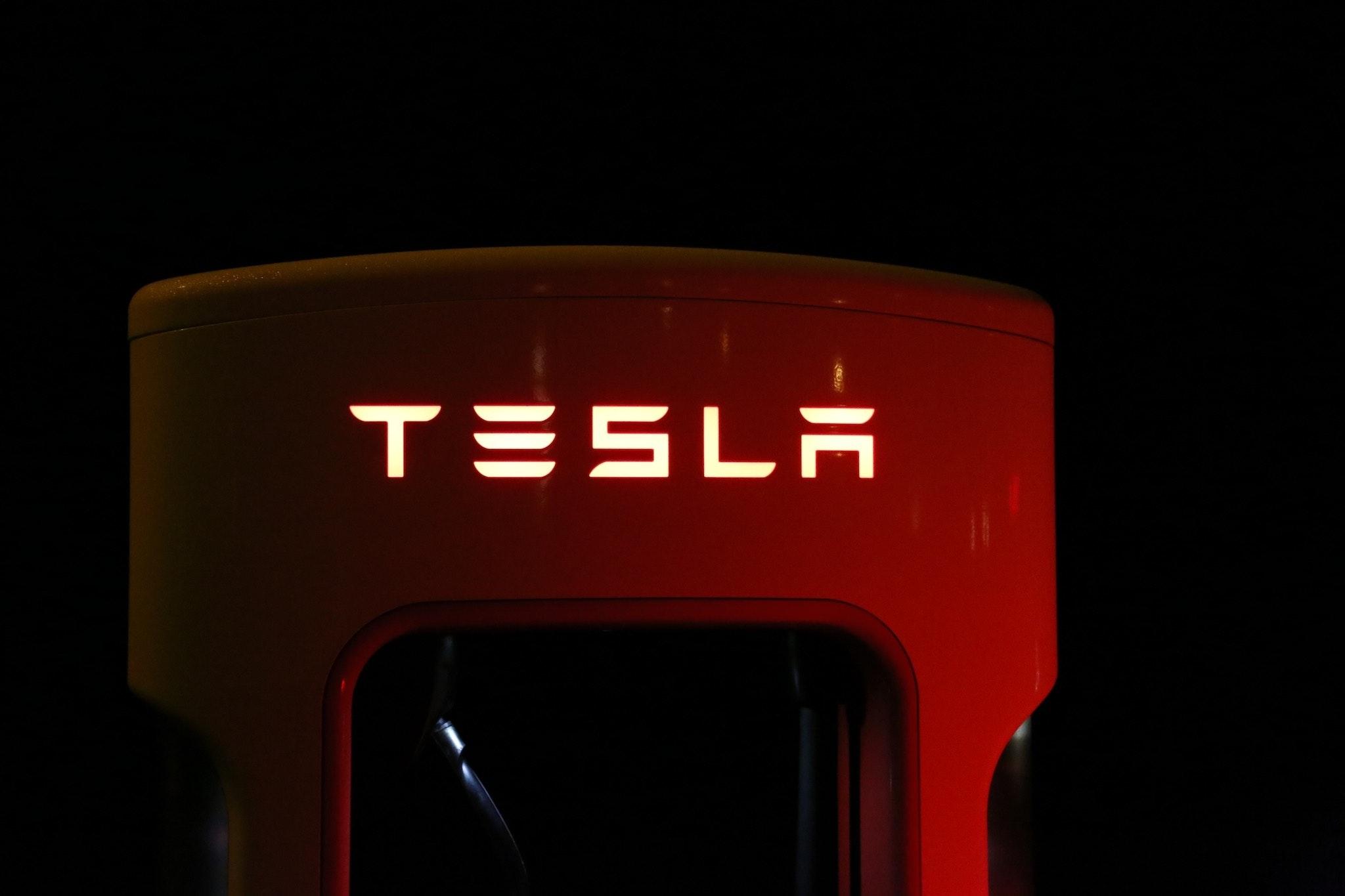 Tesla, Robotaksinin 2024'te Yollarda Olacağını Duyurdu