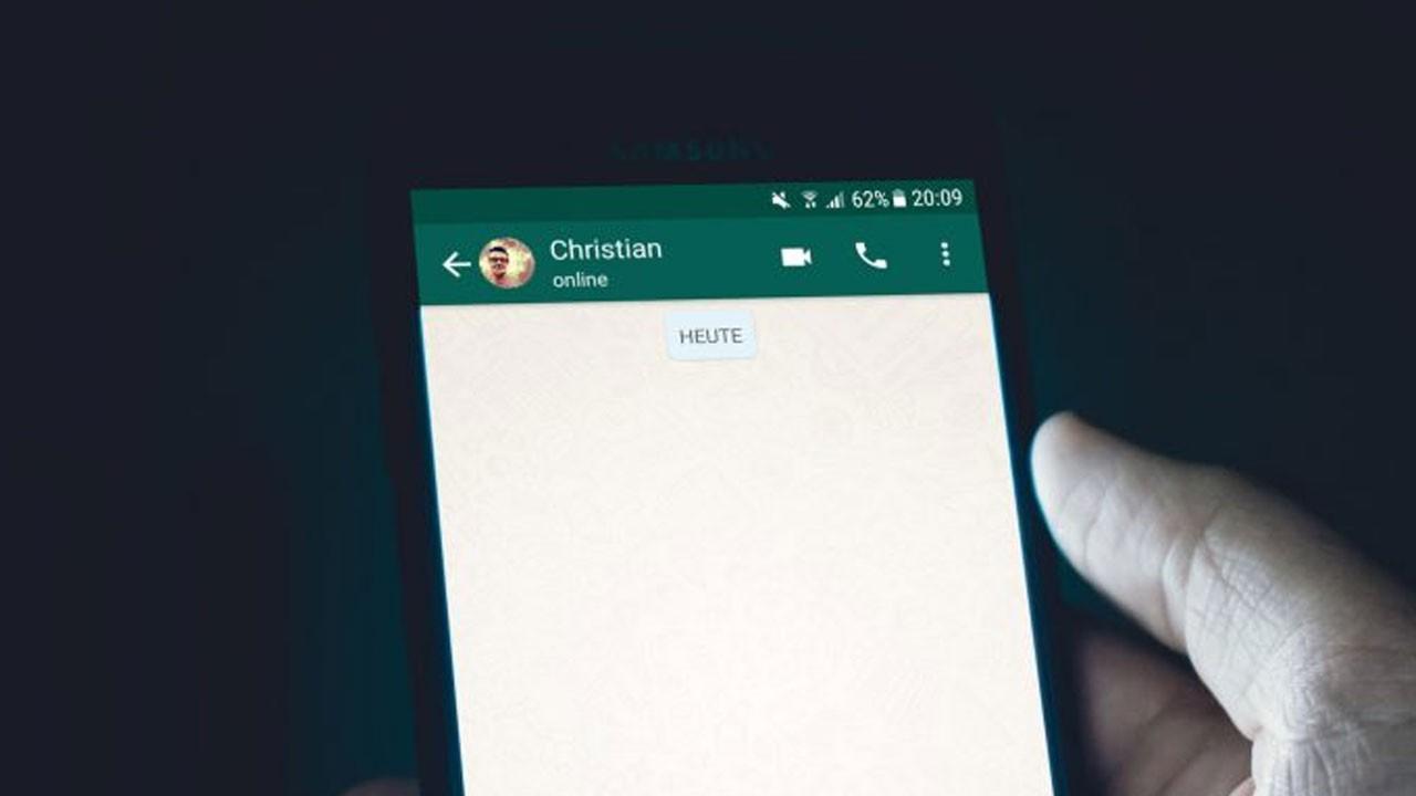 WhatsApp Son Görülme Durumunu Kişiye Göre Ayarlama Özelliği Getiriyor