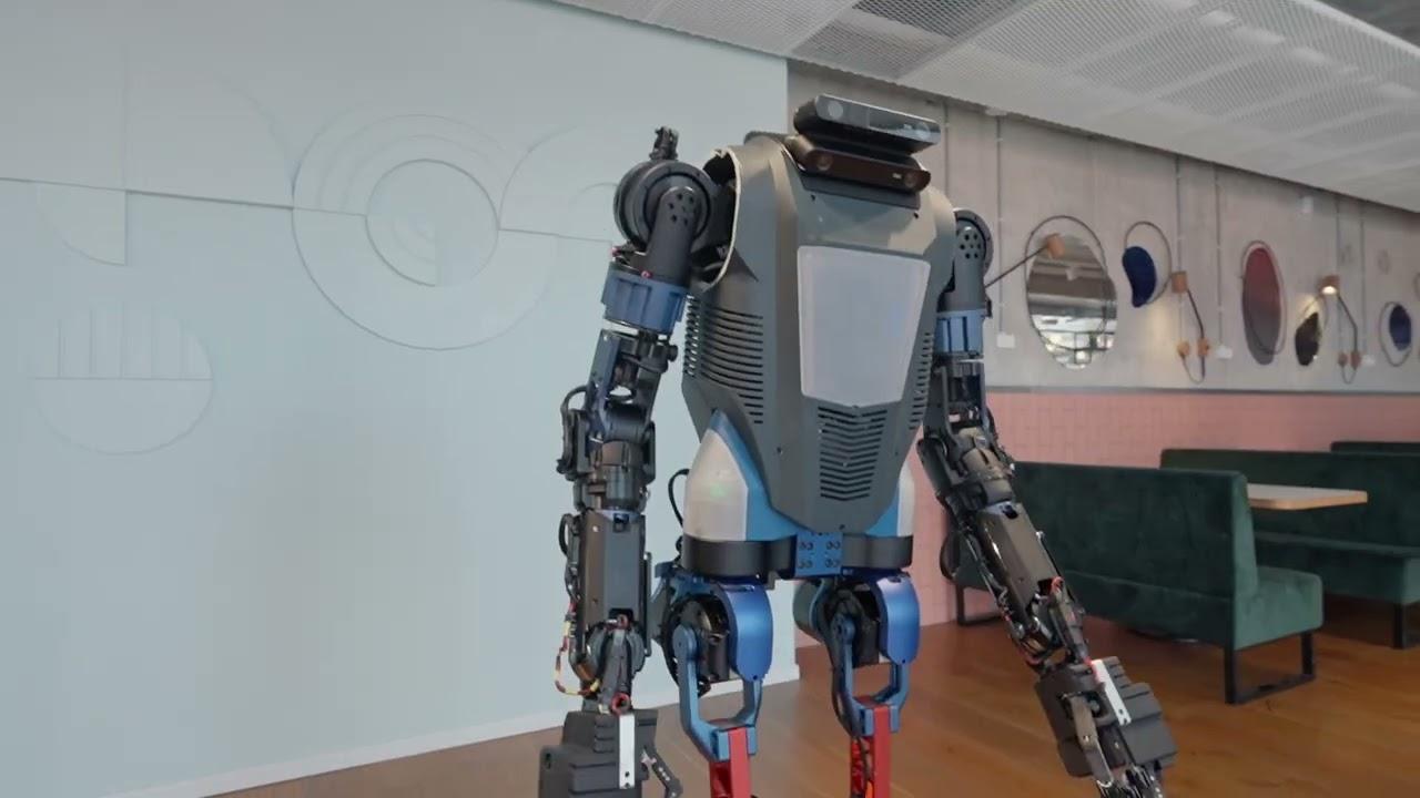 Yardımcı Robot MenteeBot ile Tanışın!