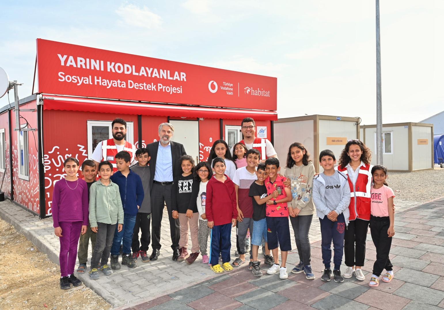 “Yarını Kodlayanlar”, Depremzede Çocukları Teknolojinin Gücüyle Hayata Bağlayacak