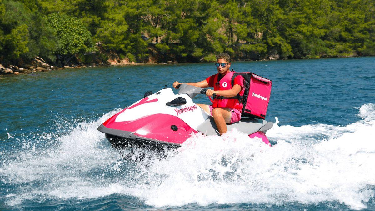 Yemeksepeti, Marmaris Koylarında Jet Ski İle Teslimata Başladı